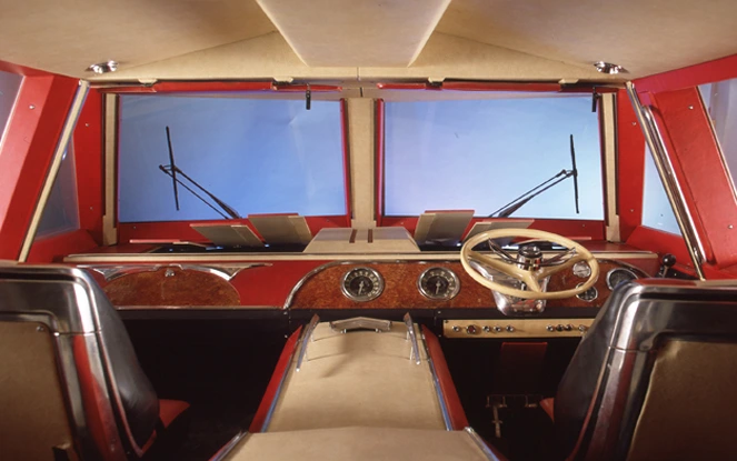Johnny Hallyday's truck interior moving cabin