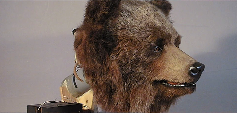 animatronic bear Gastineau